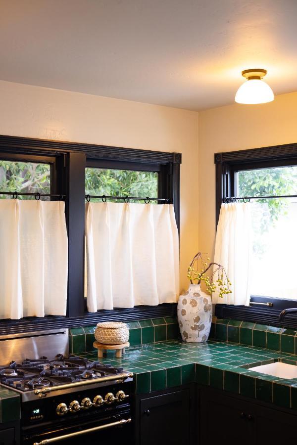 Cottage with Garden View,1329108818:JPEG