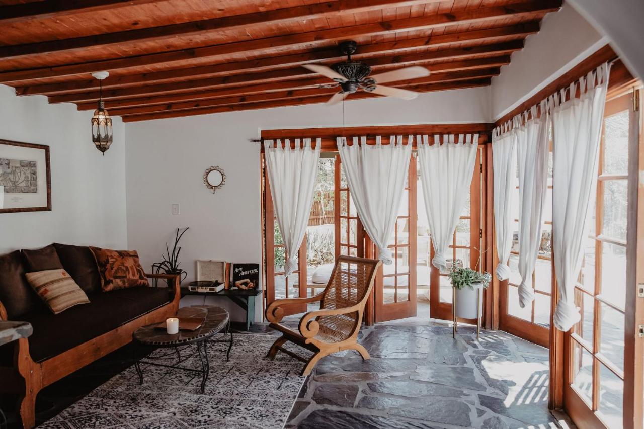 Queen Suite - Ionean Bungalow