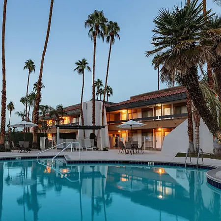 Travelodge By Wyndham Palm Springs-2
