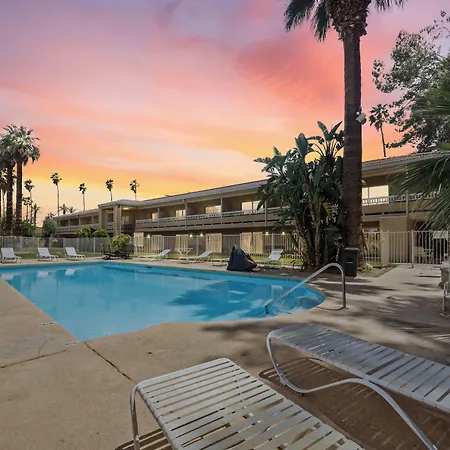 Sol Springs Inn-2