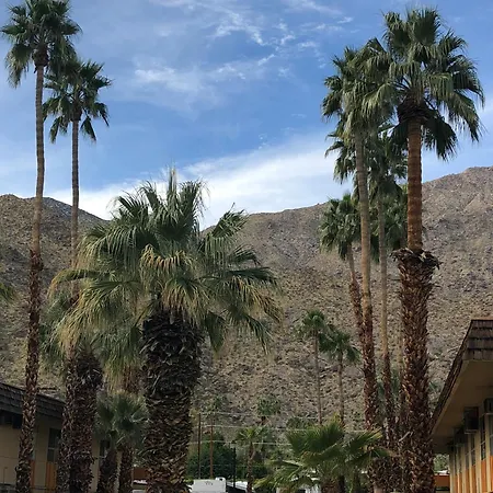 Desert Lodge-2